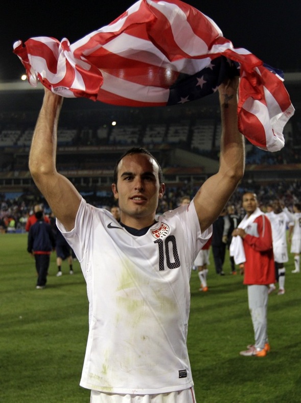 Landon Donovan flag5.jpg